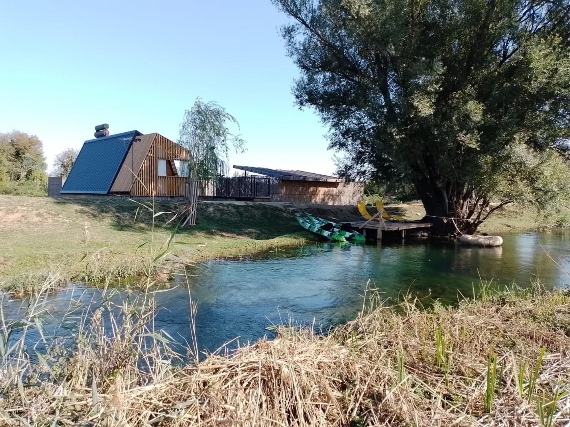 Glamping House Two Rivers Ljubuski Exterior photo